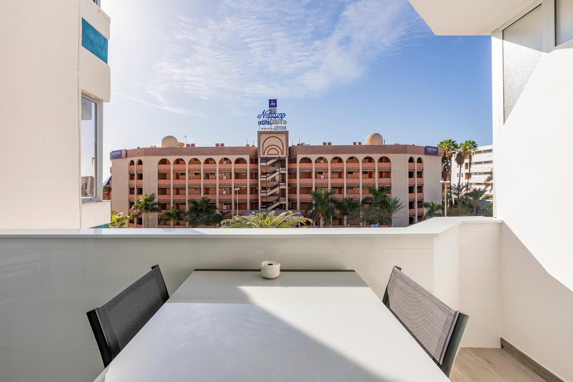 Chic & Stylish Near Yumbo Apartment Playa del Ingles  Exterior photo